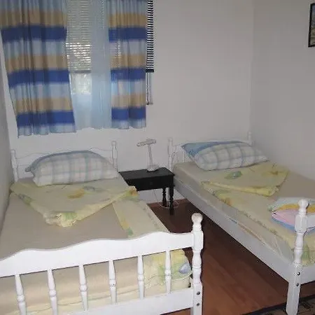 Jozefina Apartment *